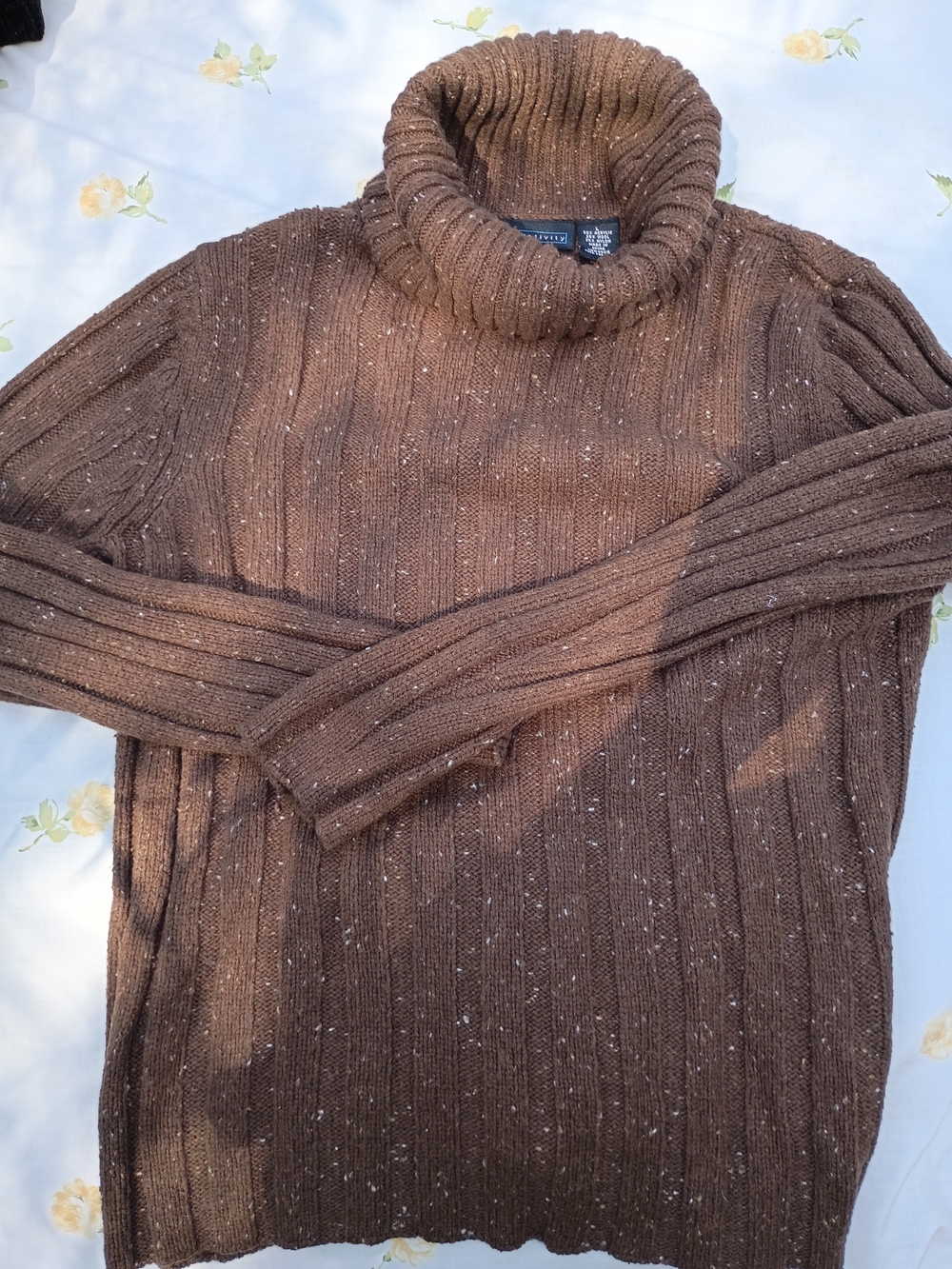 Relativity Brown Ribbed Turtleneck Sweater with White Fleck